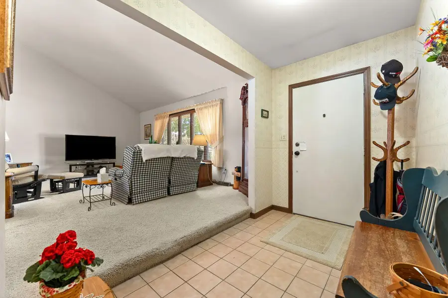 715 Saratoga Street, Crown Point, IN 46307 - #2