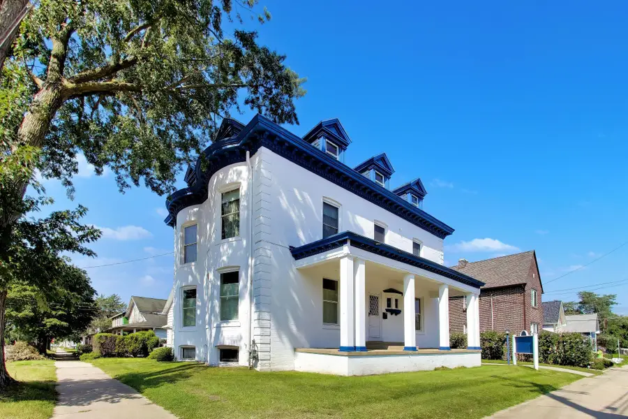 831 Washington Street, Michigan City, IN 46360 - #2