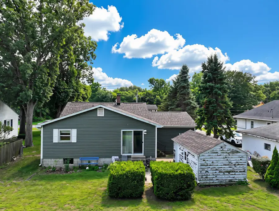 803 E Lake Street, Knox, IN 46534 - #3