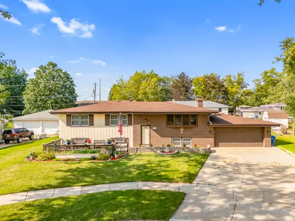 1818 W 94th Avenue, Crown Point, IN 46307