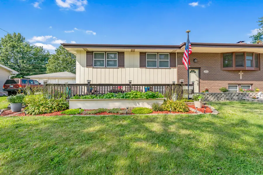 1818 W 94th Avenue, Crown Point, IN 46307 - #2