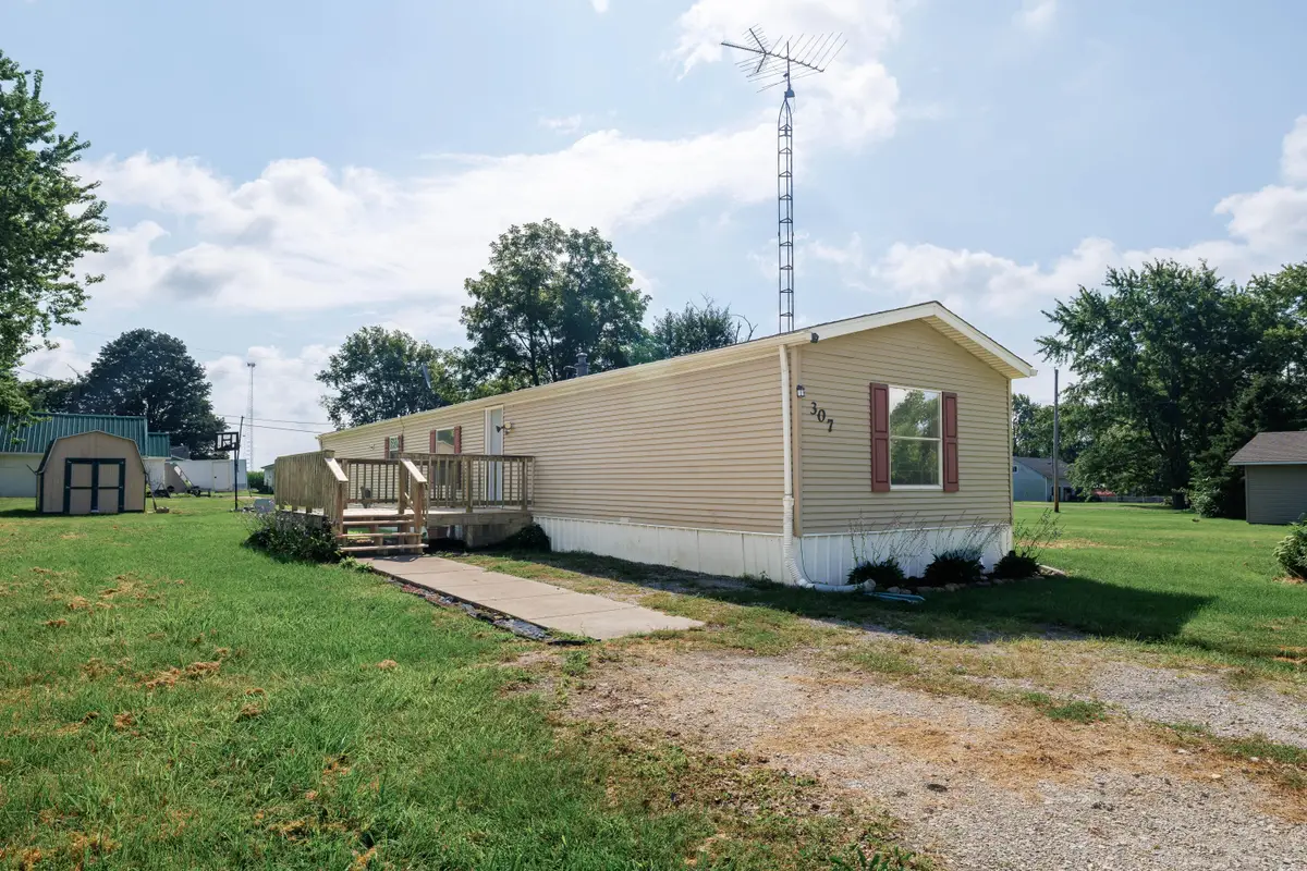 307 S Chestnut Street, Earl Park, IN 47942 - #1