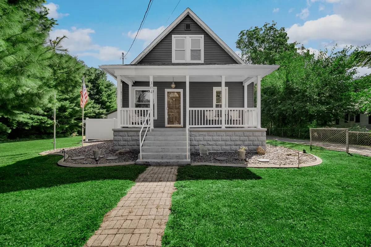 304 S Roosevelt Road, Knox, IN 46534 - #1