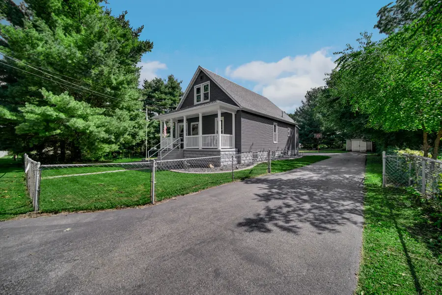 304 S Roosevelt Road, Knox, IN 46534 - #3
