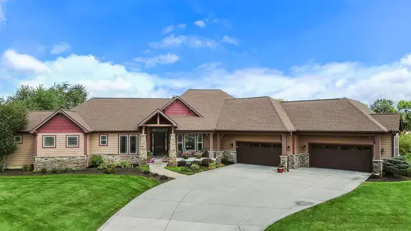 141 S Belgian Court, Valparaiso, IN 46383