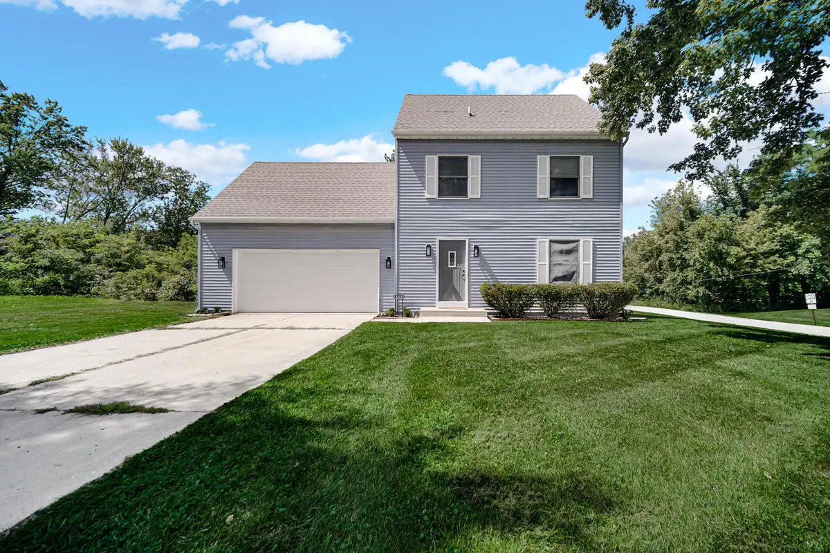 4505 Flint Lake Gateway, Valparaiso, IN 46383 - #1