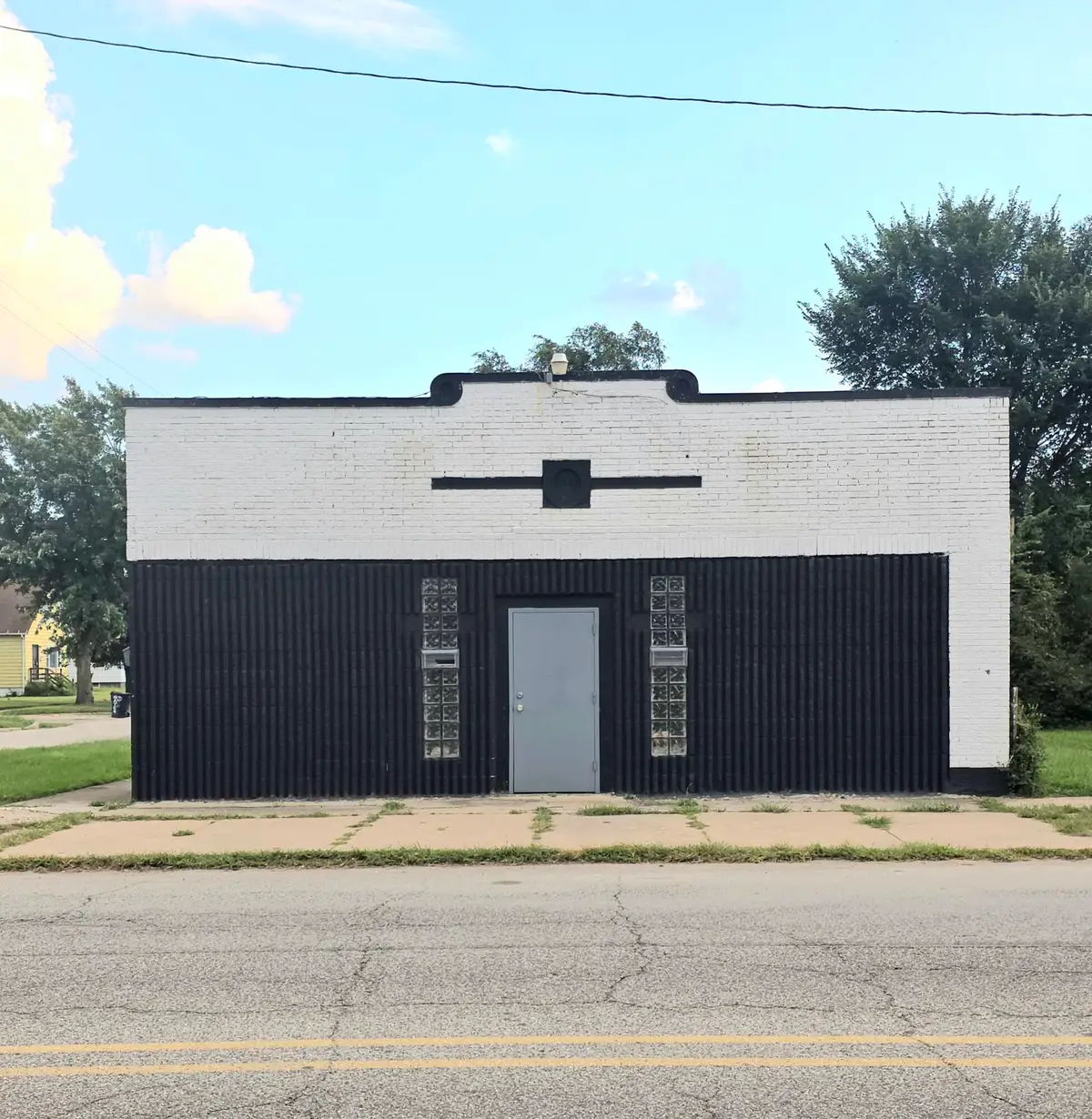 1701 W 15th Avenue, Gary, IN 46404 - #1