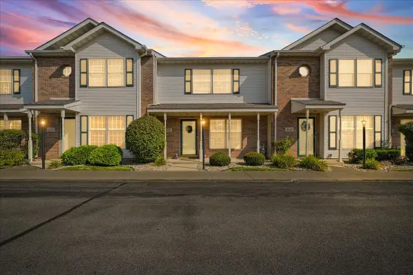 1812 Cottonwood Court, Crown Point, IN 46307