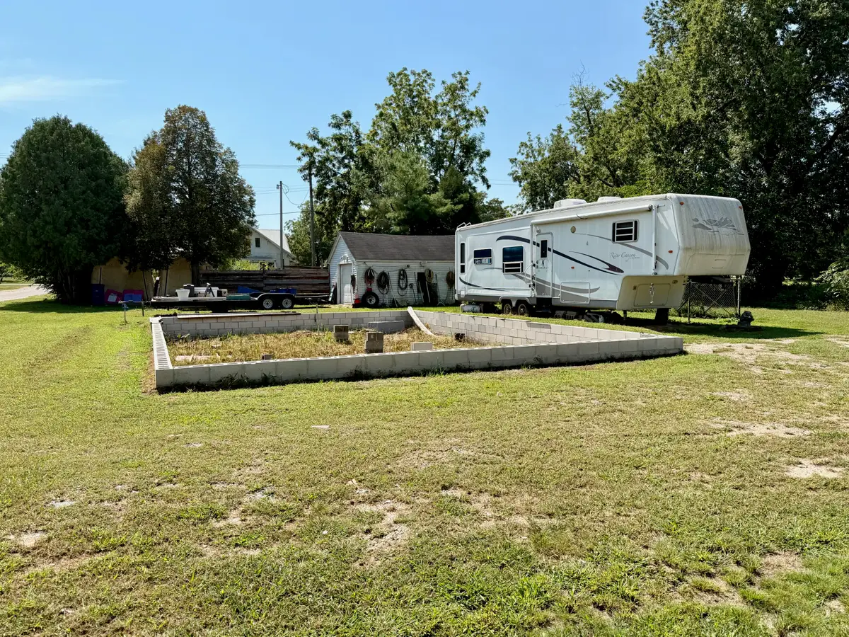 615 E Pearl Street, Medaryville, IN 47957 - #1