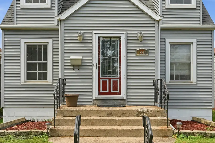 1442 Warwick Avenue, Whiting, IN 46394 - #2