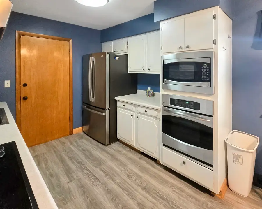 5910 Mckinley Street, Merrillville, IN 46410 - #3