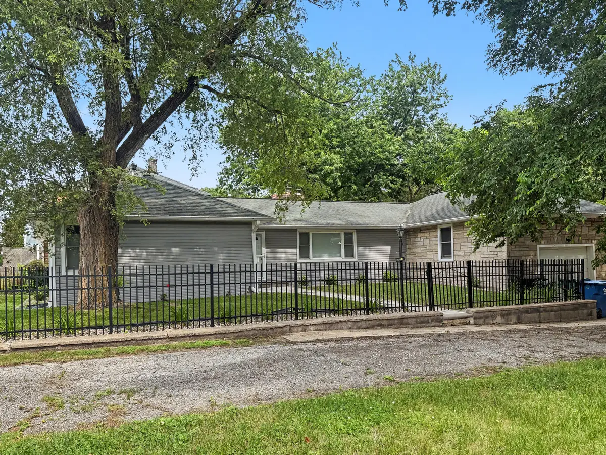 8501 Oak Avenue, Gary, IN 46403 - #1