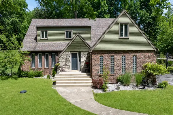806 W 126th Court, Crown Point, IN 46307