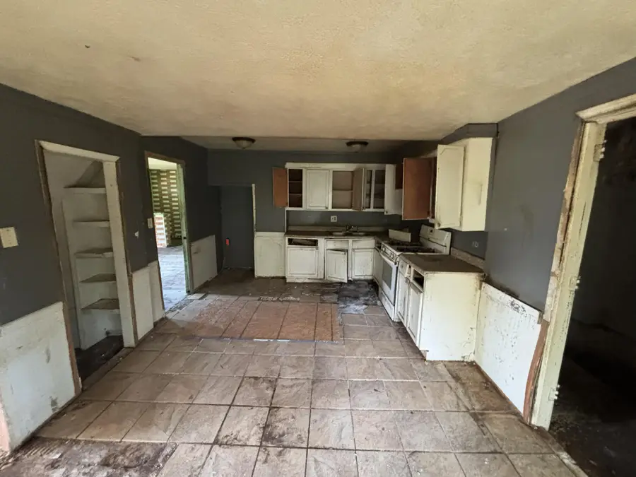 526 Tudor Road, Kingsford Heights, IN 46346 - #3