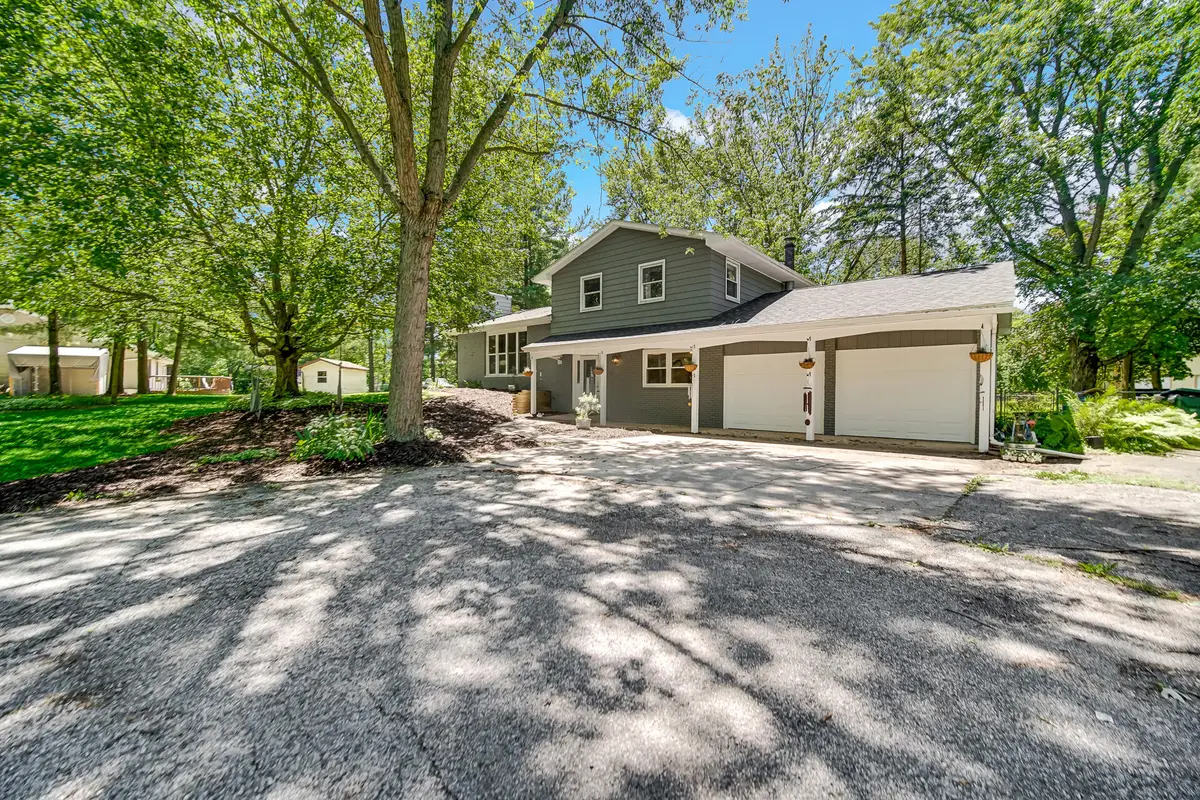 916 N County Line Road, Westville, IN 46391 - #1