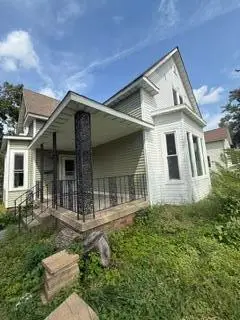 1110 E Cleveland Avenue, Hobart, IN 46342 - #1