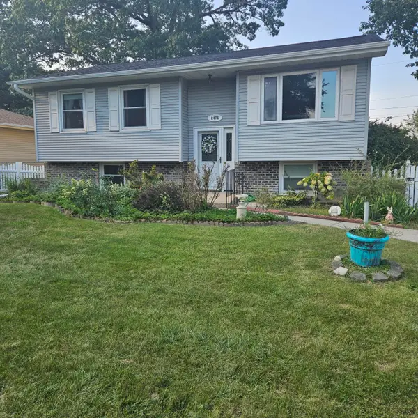 2476 Crows Nest Drive, Hobart, IN 46342