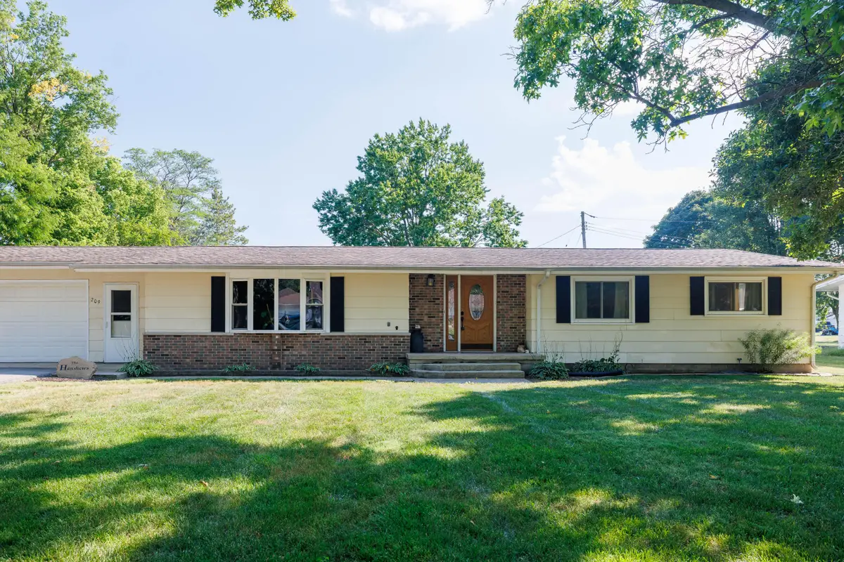 209 E Broadway Street, Brook, IN 47922 - #1