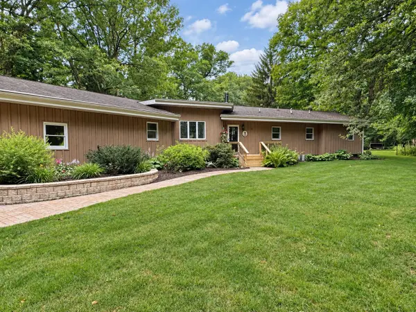 656 S 300 W, Hebron, IN 46341