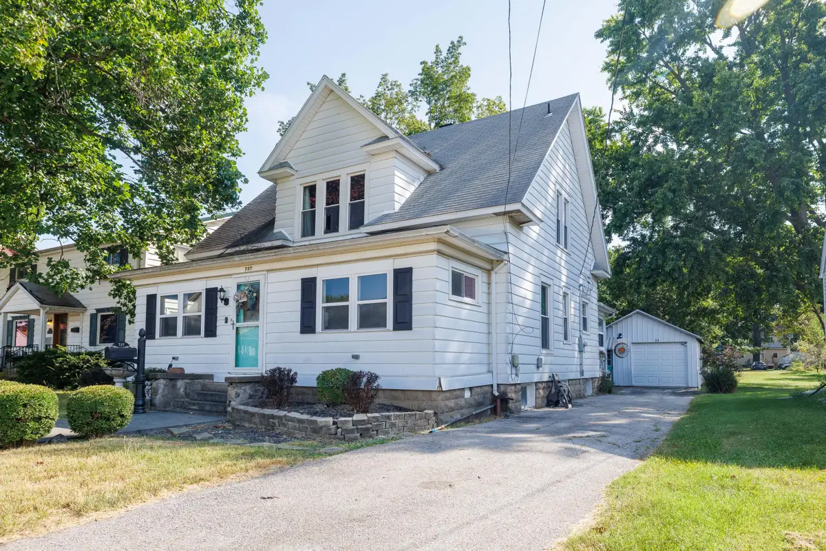 737 N College Avenue, Rensselaer, IN 47978 - #1