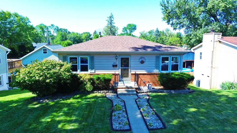 210 Michigan Street, Porter, IN 46304 - #2
