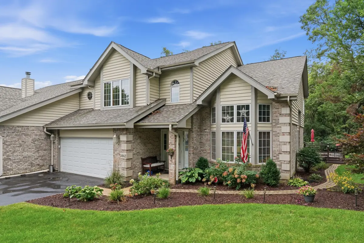 1442 Carriage Oaks Court, Dyer, IN 46311 - #1