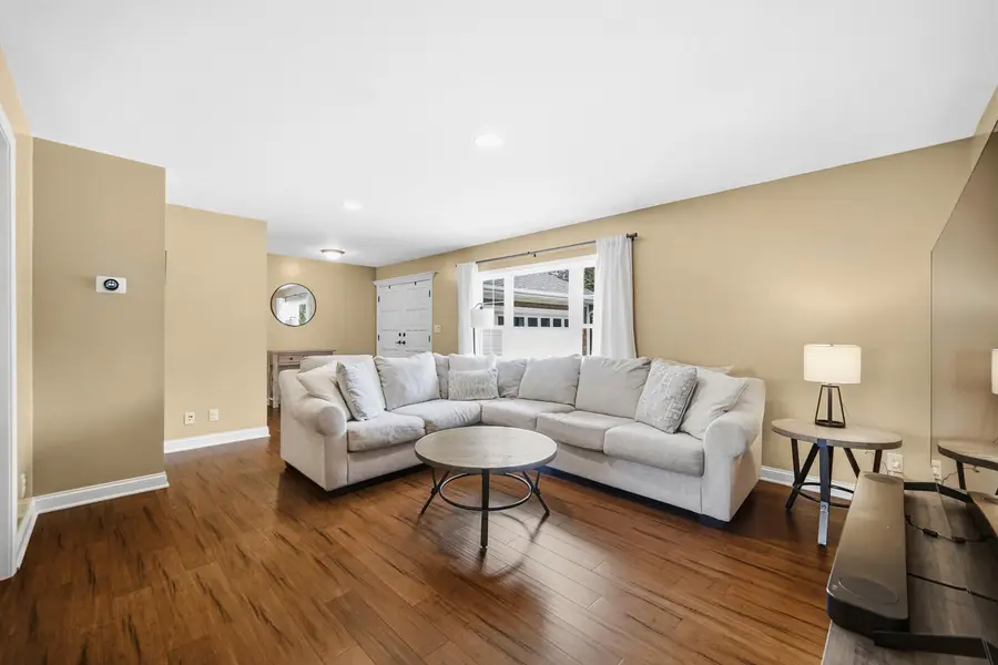 9424 Chestnut Lane, Munster, IN 46321 - #3