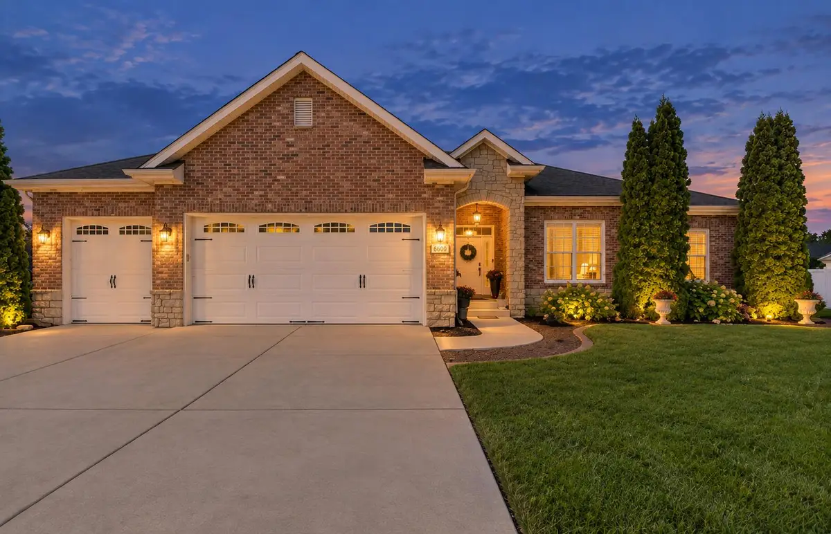 8900 Mallard Lane, Saint John, IN 46373 - #1
