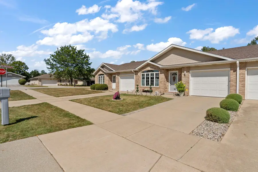 3723 Sandalwood Drive, Highland, IN 46322 - #2