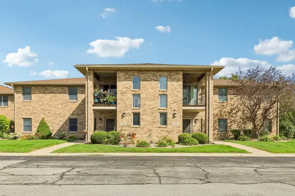 982 Elm Drive, Crown Point, IN 46307