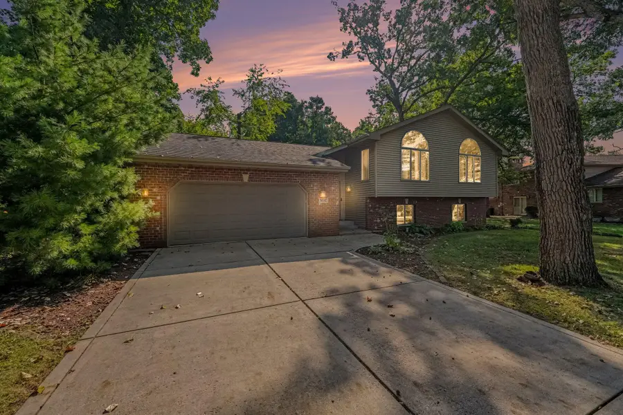 8647 Magnolia Street, Saint John, IN 46373 - #3