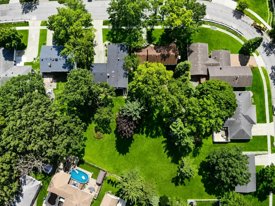 336 Friar Tuck Drive, Schererville, IN 46375 - #3