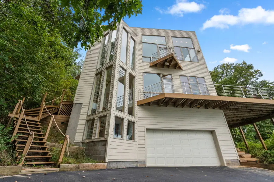 711 E Lake Front Drive, Beverly Shores, IN 46301 - #2