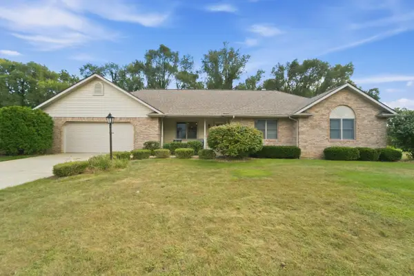26366 Hummingbird Drive, South Bend, IN 46619