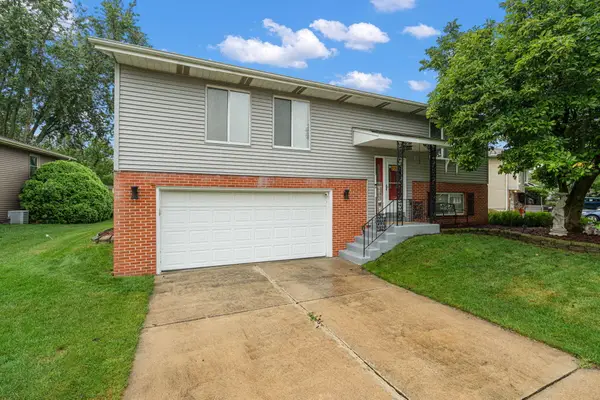 3081 Parkwood Place, Crown Point, IN 46307