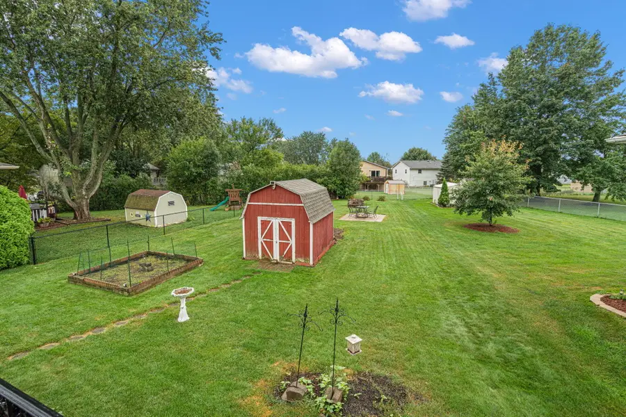 3081 Parkwood Place, Crown Point, IN 46307 - #2