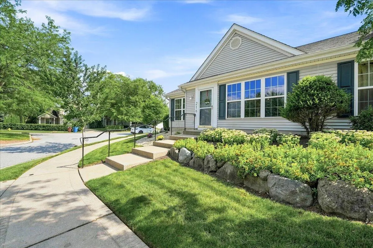 216 Dundee Street, Valparaiso, IN 46385 - #1