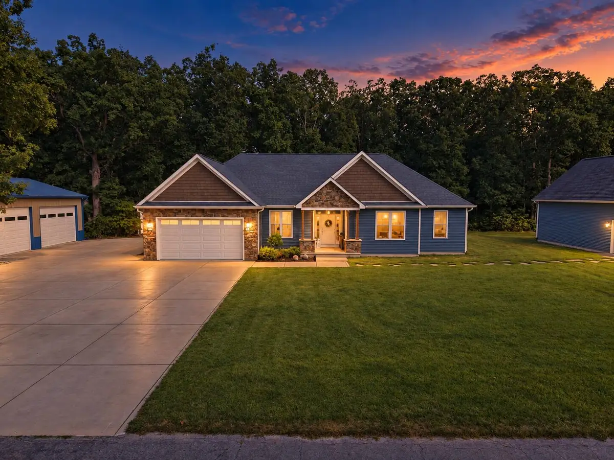 10979 W Makeever Drive, Demotte, IN 46310 - #1