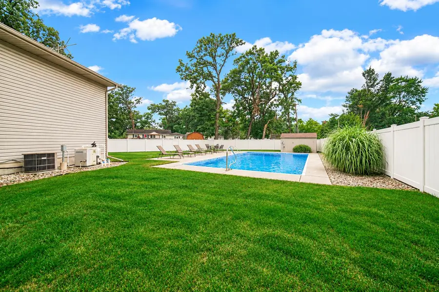 250 Hawthorne Court, Hobart, IN 46342 - #2