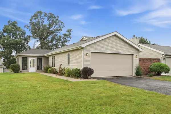 433 Deerpath Drive W, Schererville, IN 46375