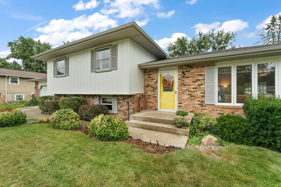 618 Dogwood Drive, Michigan City, IN 46360 - #2