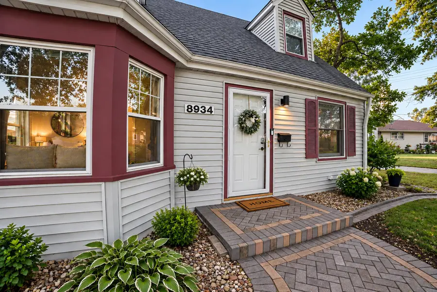 8934 Bunker Hill Drive, Munster, IN 46321 - #3