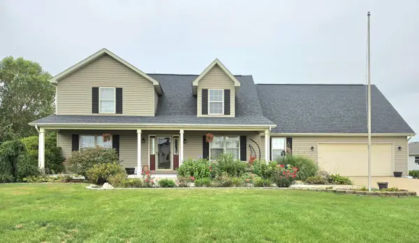 864 Jeflynn Drive, Kouts, IN 46347
