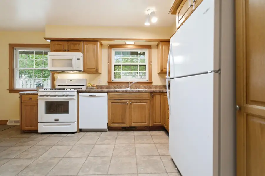 1250 Dogwood Drive, Chesterton, IN 46304 - #3