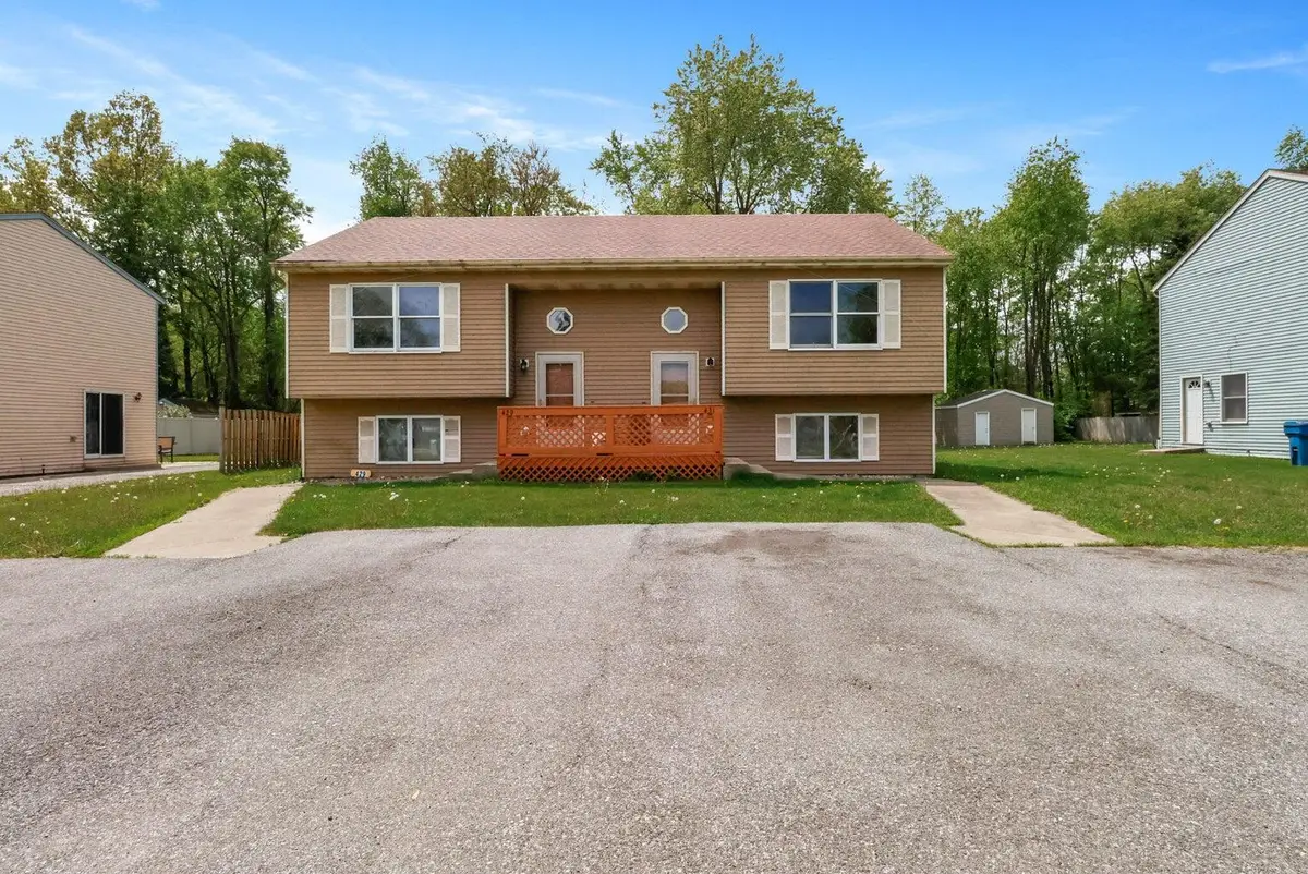 429-431 Woodlawn Avenue, Chesterton, IN 46304 - #1