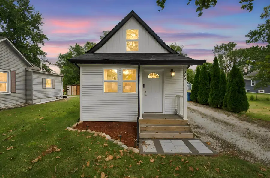 809 Azalea Street Se, Demotte, IN 46310 - #2