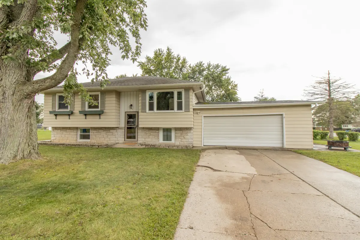 257 Navajo Trail, Lowell, IN 46356 - #1