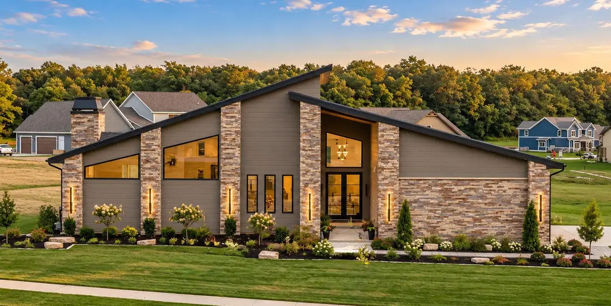 455 Stonebridge Parkway, Valparaiso, IN 46383 - #1