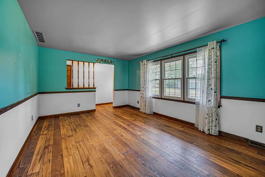 8868 Luann Drive E, Demotte, IN 46310 - #3