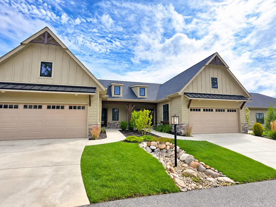 1918 W Woodglen Circle, Valparaiso, IN 46383 - #2